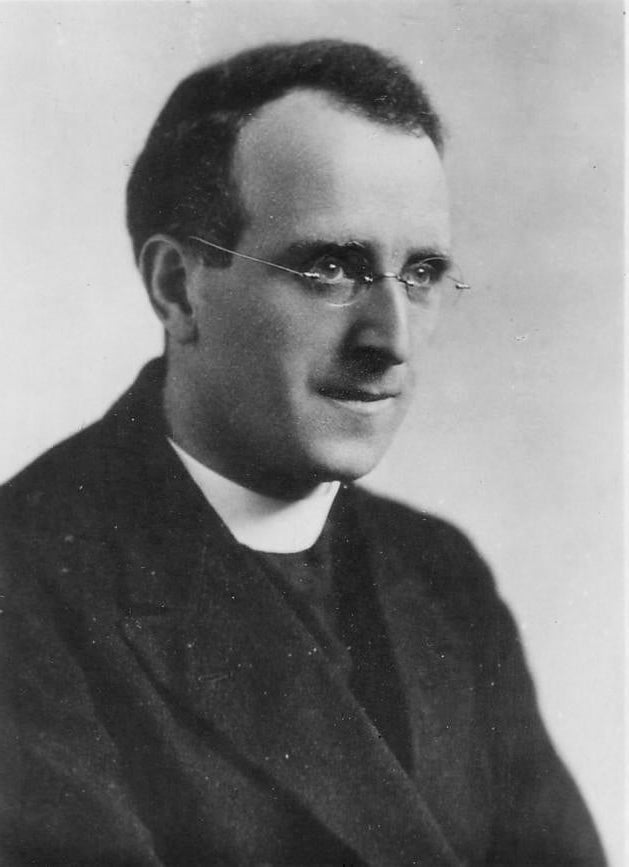 Hughes__Mgr_Philip.jpg